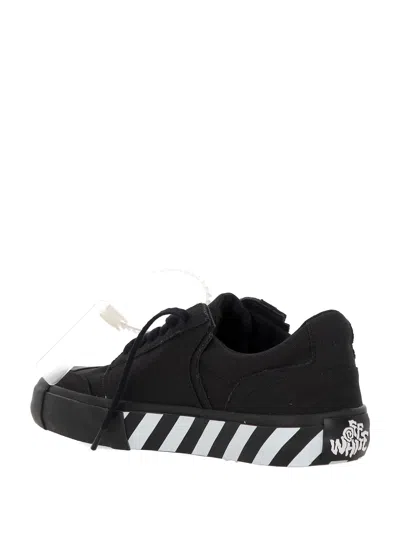 Off-white Round-toe Low-top Casual Shoes In Black