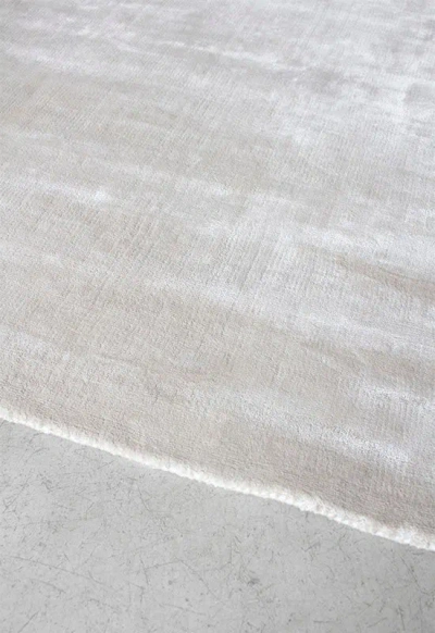 Layered Solid Viscose Francis Pearl 8'2" X 11'6" In Gray