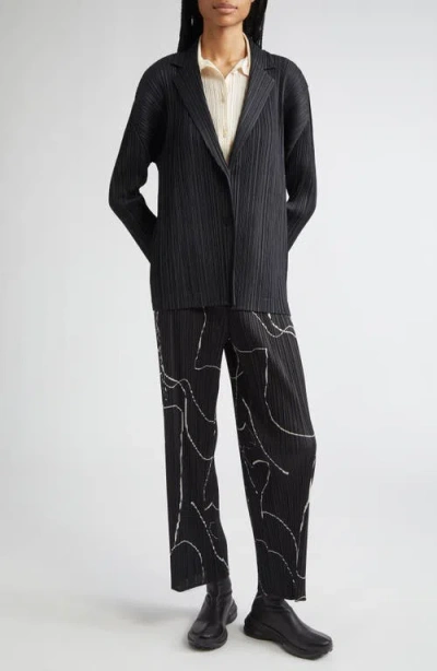 Issey Miyake Pleats Jacket In Black