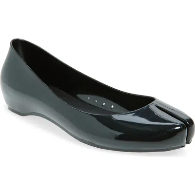 Jeffrey Campbell Fixed Split Toe Jelly Flat In Black