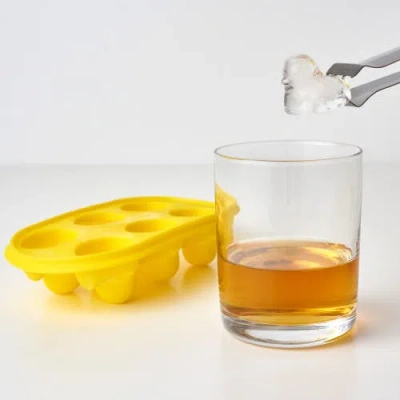 Truezoo Quack The Ice Silicone Ice Cube Tray In Yellow