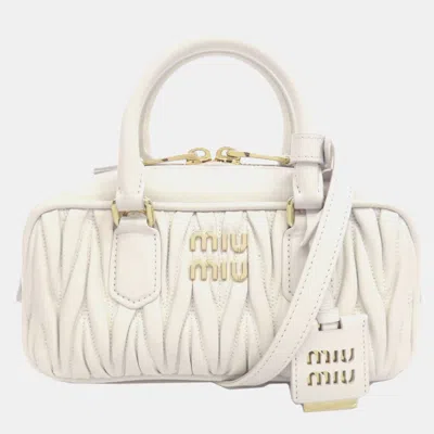 Pre-owned Miu Miu Miu Arcadi Matelasse Handbag Calfskin In White