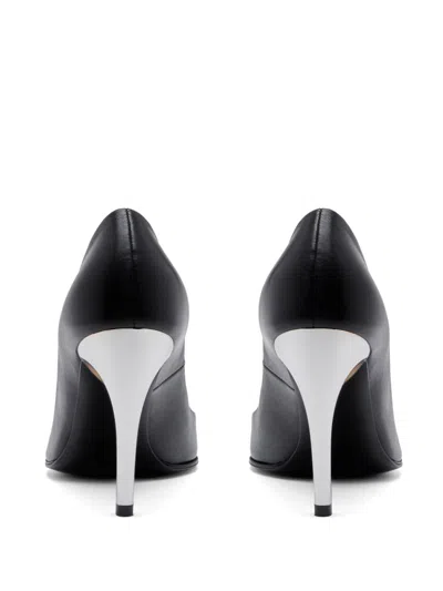 Alexander Mcqueen Alexander Mc Queen "armadillo" Pumps In Black