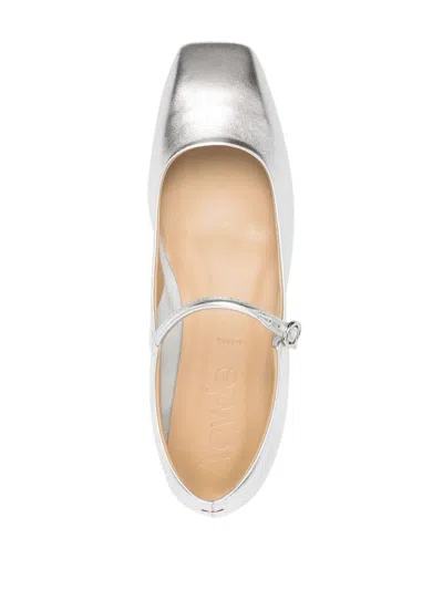 Aeyde 10mm Uma Laminated Leather Ballerina In Silver