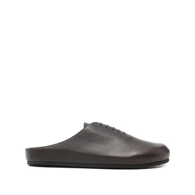 Jacquemus Round-toe Mules In Brown