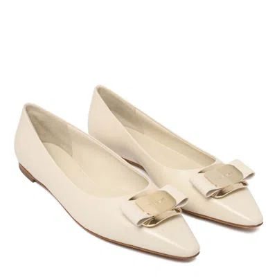 Ferragamo Zea Vara Bow Ballet Flats In Nappa Leather In Neutral