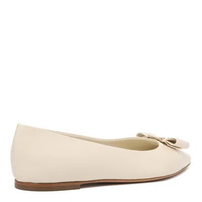 Ferragamo Zea Vara Bow Ballet Flats In Nappa Leather In Neutral