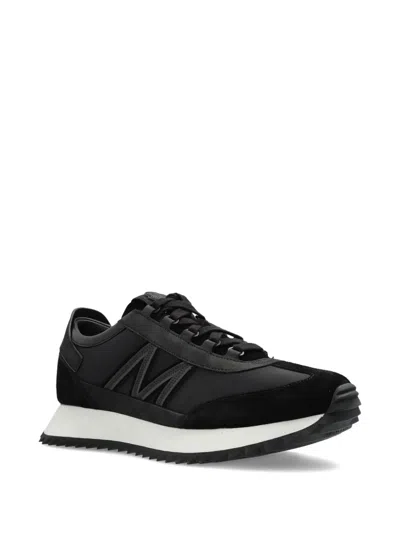 Moncler Pacey2 Low Top Sneakers In Black