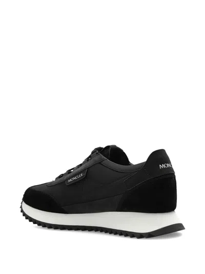 Moncler Pacey2 Low Top Sneakers In Black