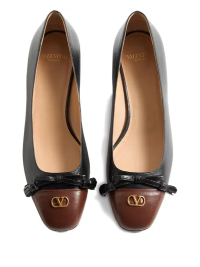 Valentino Garavani Valet Du Roi Leather Ballets In Black