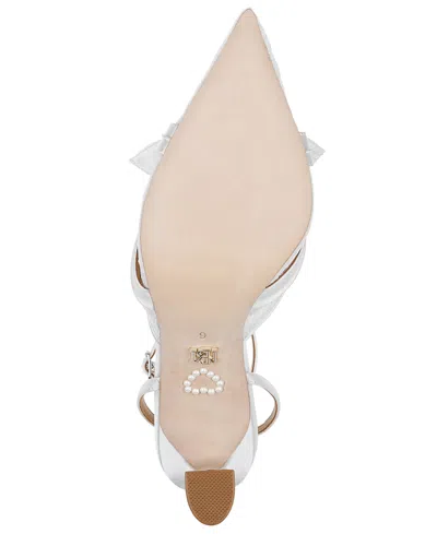 Badgley Mischka Women's Josie Pointed Pumps In White