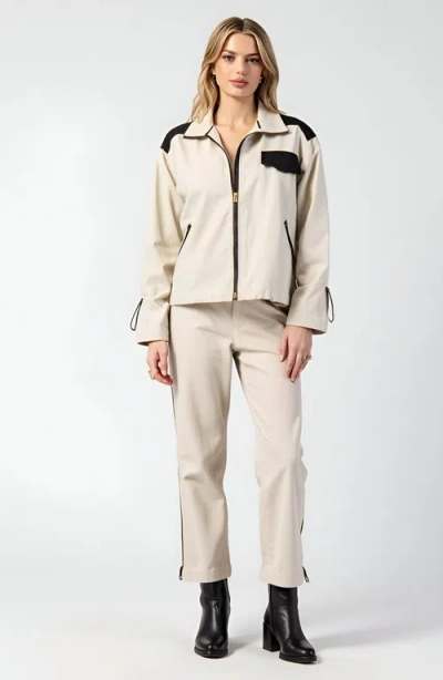 Modenaire Cropped Zip-up Jacket With Contrast Pockets In Neutral