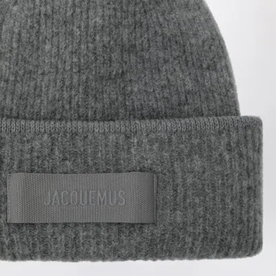 Jacquemus Grey Ribbed Wool-blend Beanie Women In Gray
