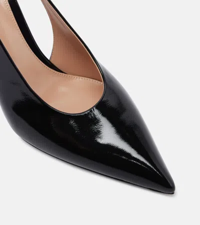Gianvito Rossi Buckle Detail Pointed Toe Pump In Black
