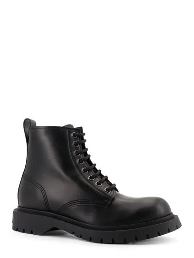 Givenchy Chunky Sole Leather Ankle Boots With Pull Tab In Black