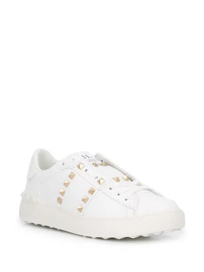 Valentino White Rockstud-embellished Low-top Sneakers In White