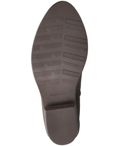 Easy Street Womens Tenille Plus Wide Calf Stacked Heel Riding Boots In Brown