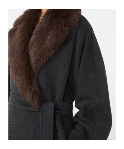 Weekend Max Mara Fur Collar Belted Coat In Black