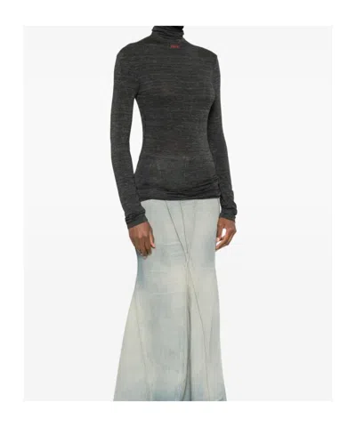 Off-white Fitted Long-sleeve Turtleneck Sweater In Red In Black