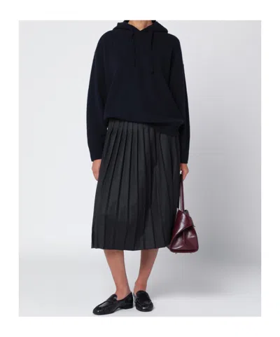 Roberto Collina Long-sleeved Hooded Sweater In Black