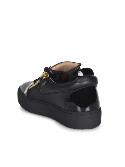 Giuseppe Zanotti Zip-detailed Low-top Sneakers In Black