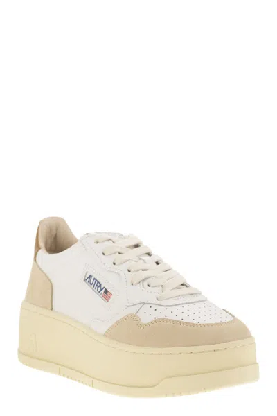 Autry Sneakers Medalist Platform In Neutral