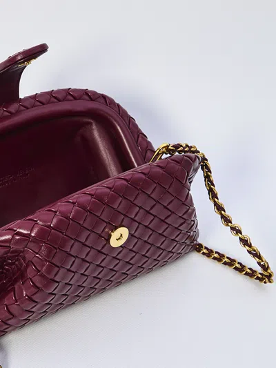 Bottega Veneta Womens Barolo-m Brass Lauren Large Leather Clutch Bag In Burgundy