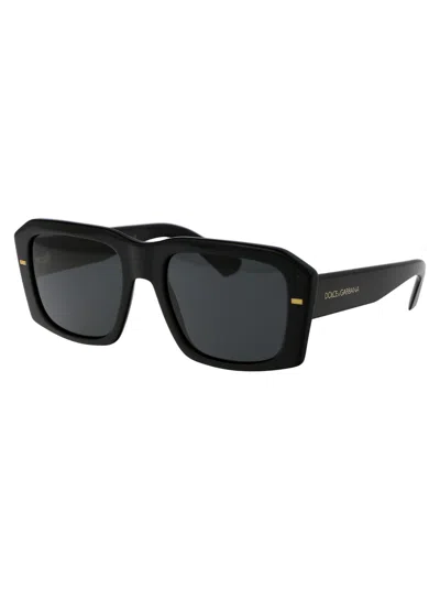 Dolce & Gabbana Square Frame Sunglasses In Black