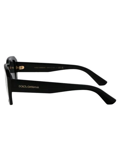 Dolce & Gabbana Square Frame Sunglasses In Black