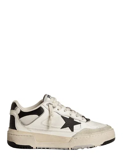 Golden Goose Forty2 Leather Sneakers With Black Star And Heel Tab In White