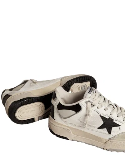 Golden Goose Forty2 Leather Sneakers With Black Star And Heel Tab In White