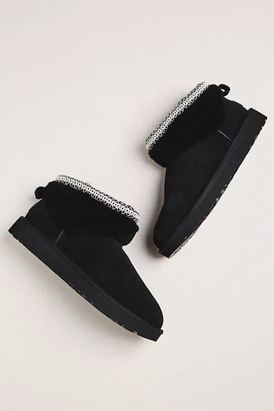 Ugg Womens Classic Ultra Mini Maxi Curly Boots In Black