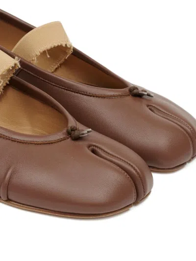 Maison Margiela Leather Ballerina Shoes Split Toe In Brown