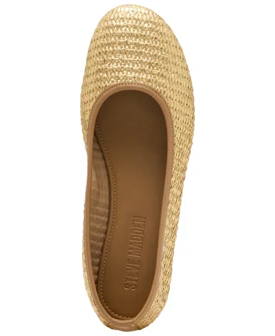 Steve Madden Merlot Woven Metallic Flat In Gold