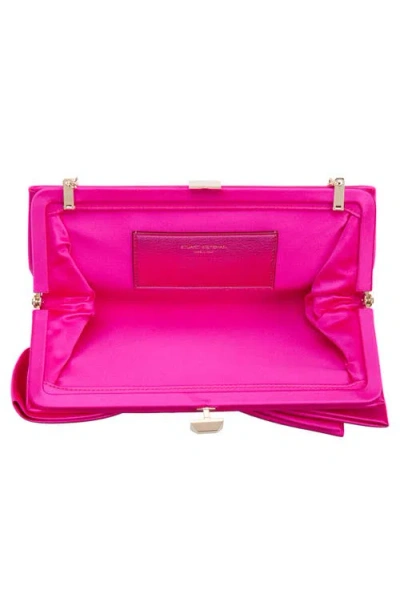 Stuart Weitzman The Vip Loveknot Clutch In Pink