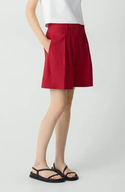 Theory Pleated Crunch Linen Shorts In Cherry