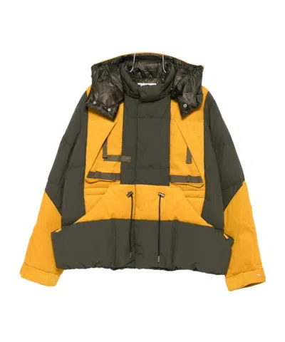 Sacai Hooded Panelled Puffer Jacket In Multi