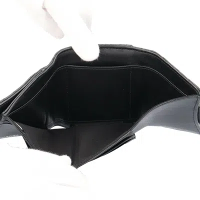 Pre-owned Chanel Black Leather Wallet (tri-fold) ()