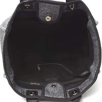 Pre-owned Chanel Gray Raffia Tote Bag ()