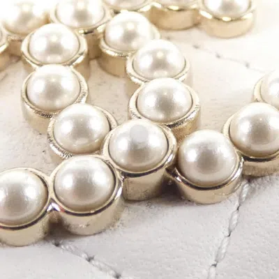 Pre-owned Chanel White Leather Middle Wallet (bi-fold) ()