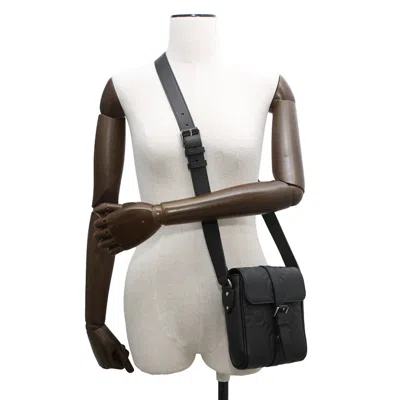 Pre-owned Gucci Black Leather Messenger Bag Shoulder Bag ()