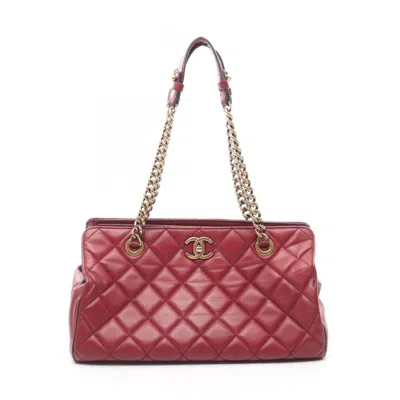 Pre-owned Chanel Leather Shoulder Bag () In Blue