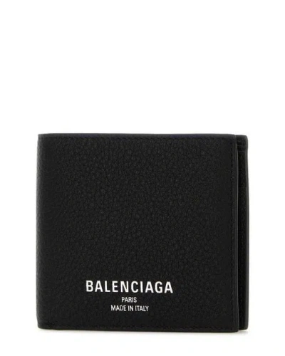 Balenciaga Men Black Bi-fold Wallet With Logo Lettering On The Front In Grained Leather Man In Black