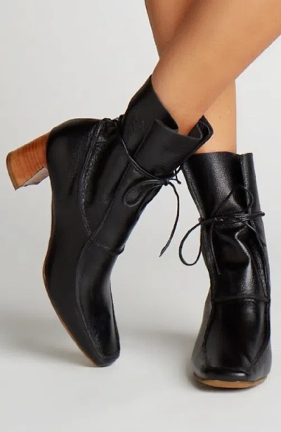 Stivali New York Awakening Ankle Boots In Black