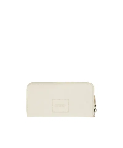 Marc Jacobs Continental Zipped Wallet In White