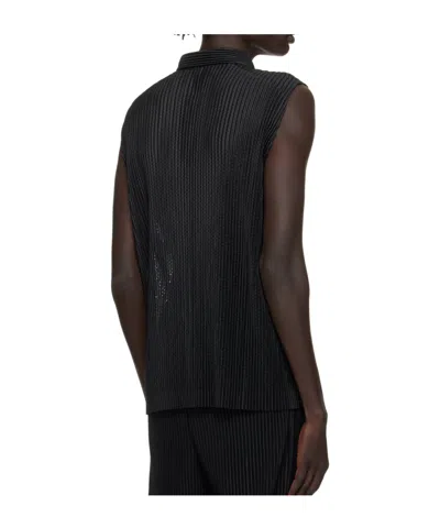 Issey Miyake Pleated Knit Polo Shirt In Black