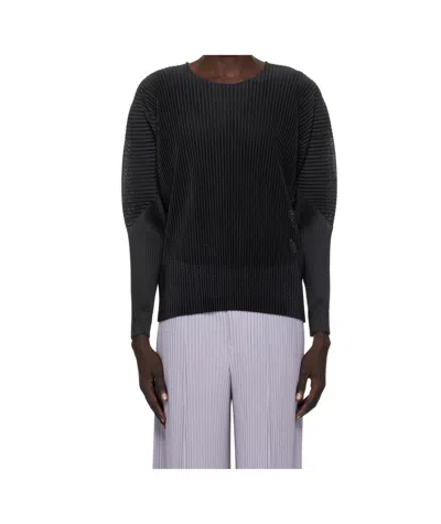 Issey Miyake Pleated Top In Black