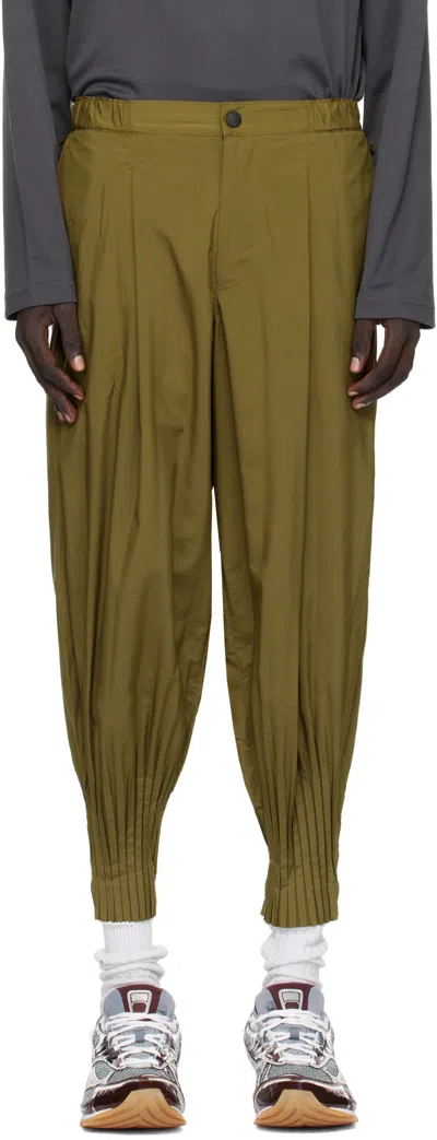 Issey Miyake Wide-leg Trousers In Green