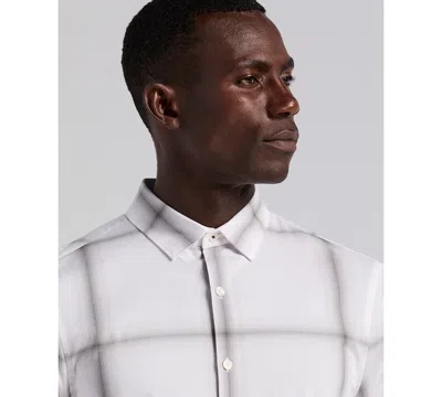Perry Ellis Men's Long Sleeve Ombre Plaid Shirt In White