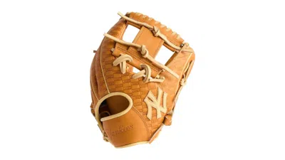 Pre-owned Kith Rawlings New York Yankees Heart Of The Hide Glove In Tan In Brown